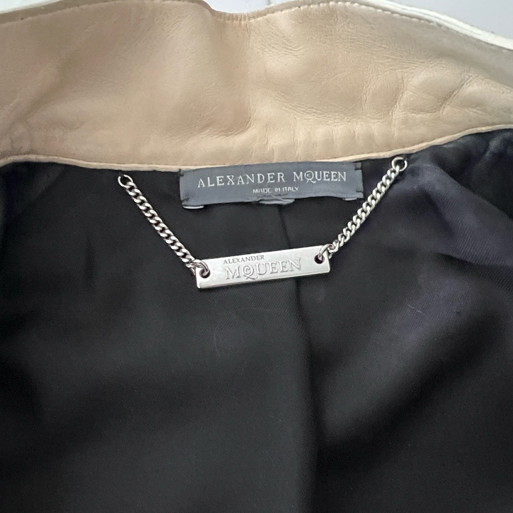 RARE Alexander McQueen limited jacket - Picture 2 of 8